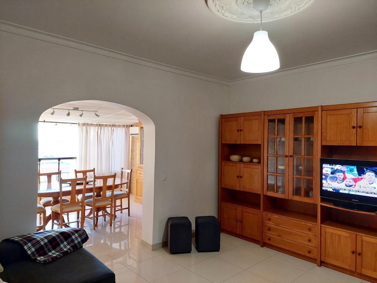 Casa Da Alegria - Apartamento Acolhedor No Centro De Olhao Bagian luar foto